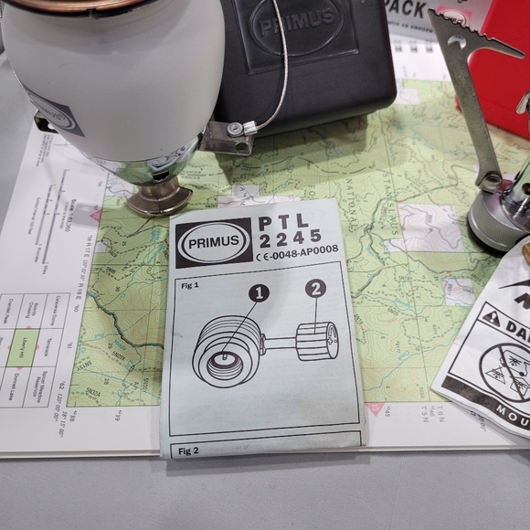 PRIMUS & MSR - Backpacking Lantern and Stove - Picture 4 of 7